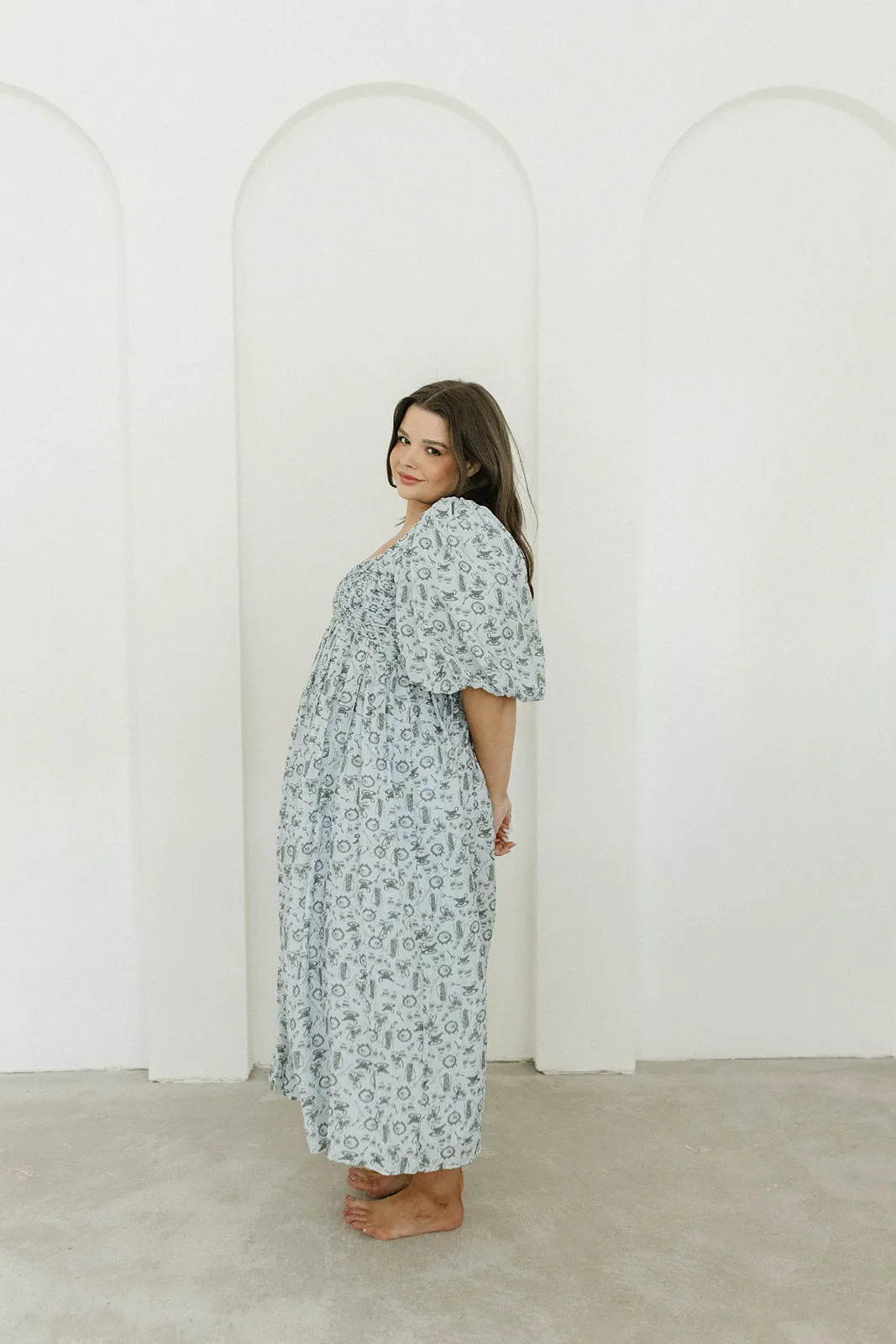 Harlow Maxi Dress in Blue Vintage Tea - Bump Friendly & Inclusive Sizing (S-XL)