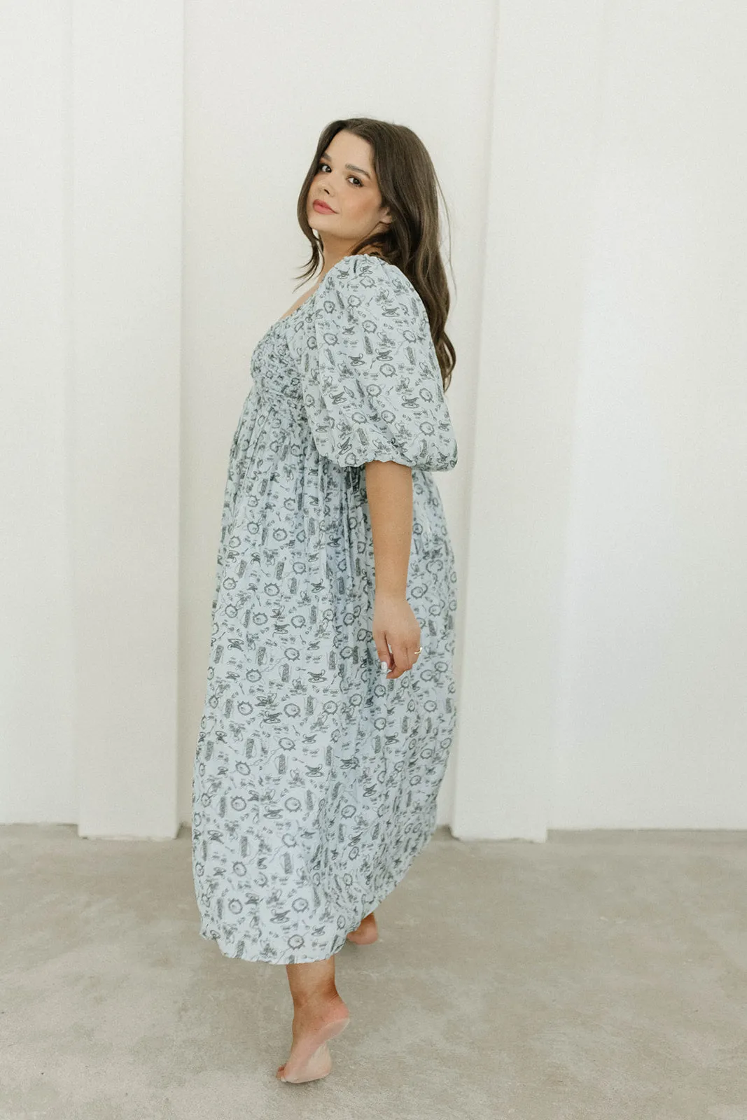 Harlow Maxi Dress in Blue Vintage Tea - Bump Friendly & Inclusive Sizing (S-XL)