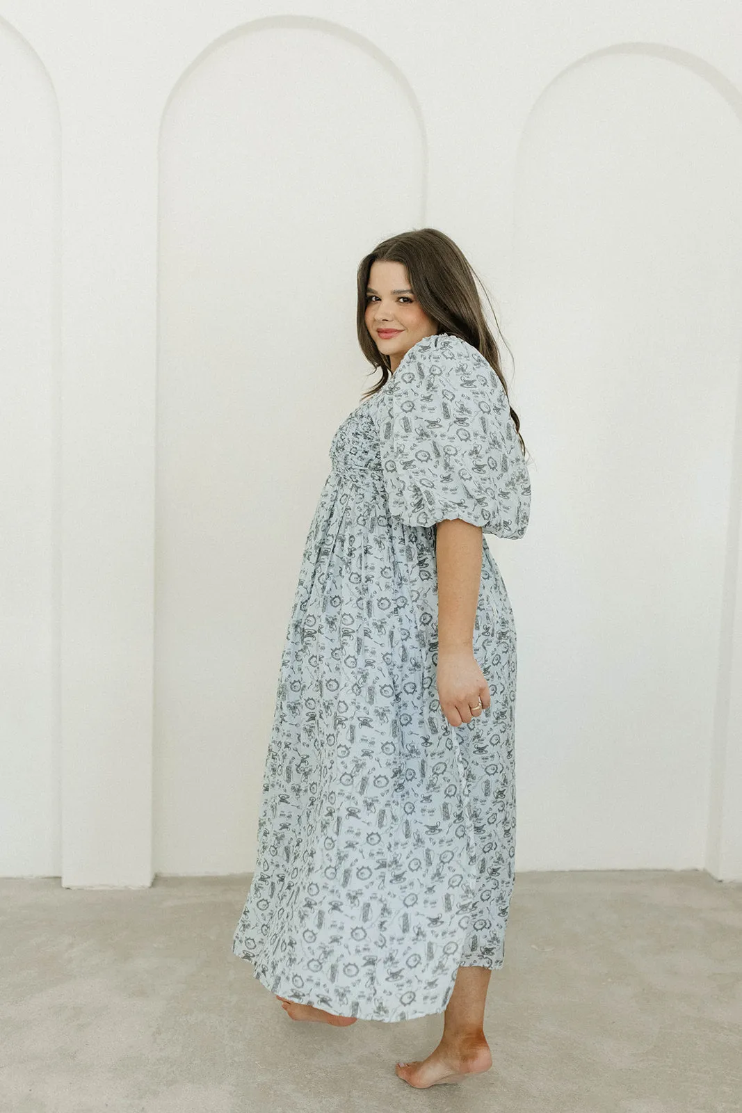 Harlow Maxi Dress in Blue Vintage Tea - Bump Friendly & Inclusive Sizing (S-XL)