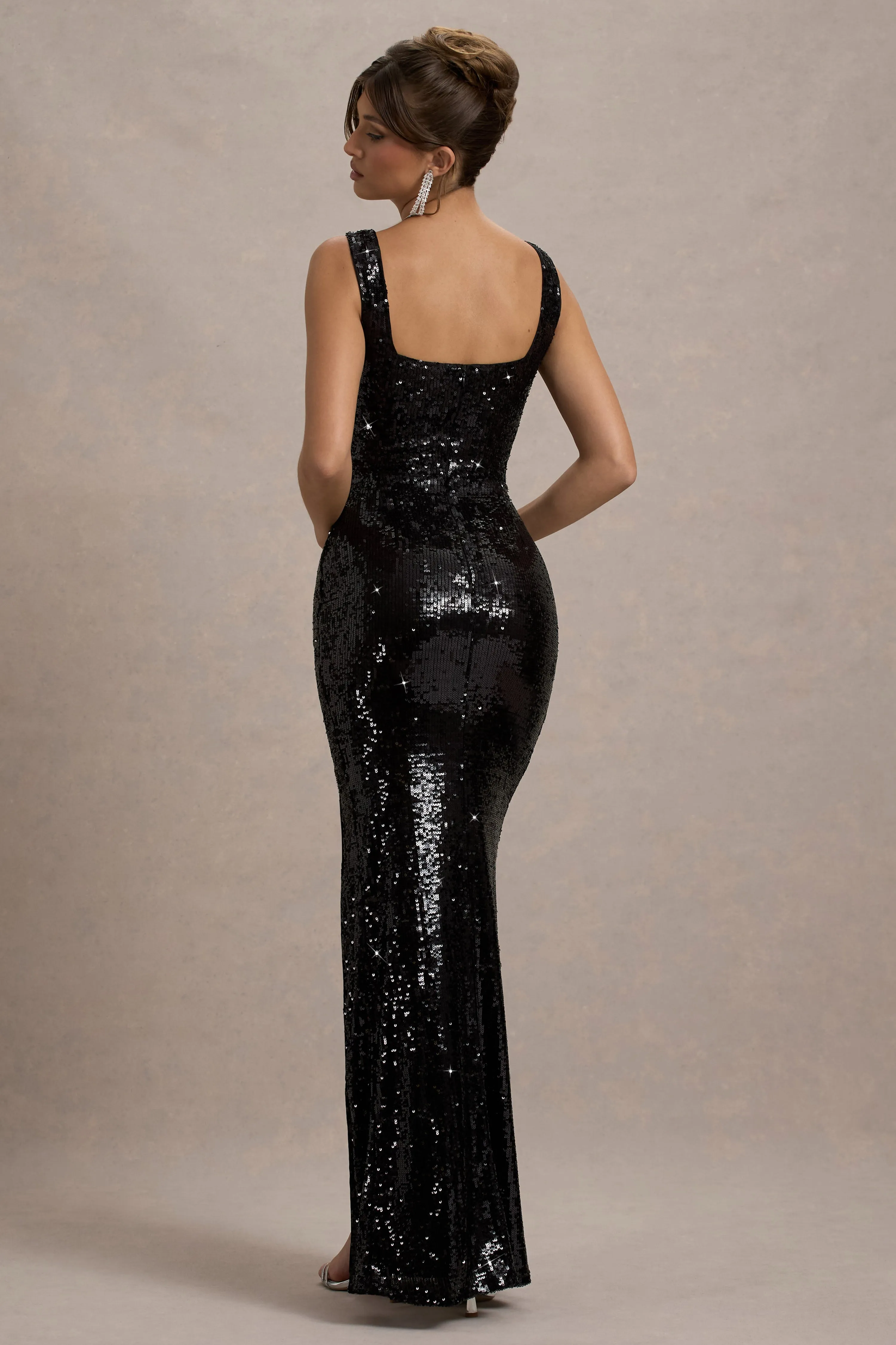 High Life | Robe longue noire a sequins et col carre fendue sur le devant