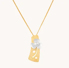 Pearl Flower Gold Pendant With Chain