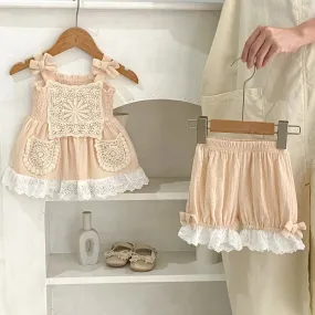 Summer New Baby Clothing 0-3 Year Old Girl Bow, Lace, Strap, Tie Up Top Bread Pants 2-piece Sweet Set